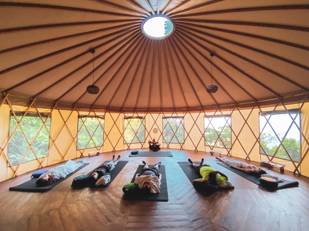 فندق Trekker Glamping مينسا المظهر الخارجي الصورة